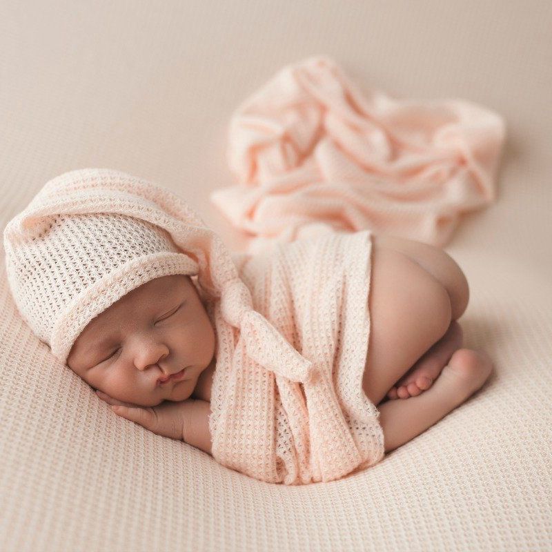 Newborn Props Photographic Caps Are Matched With Baby Boy Onesies